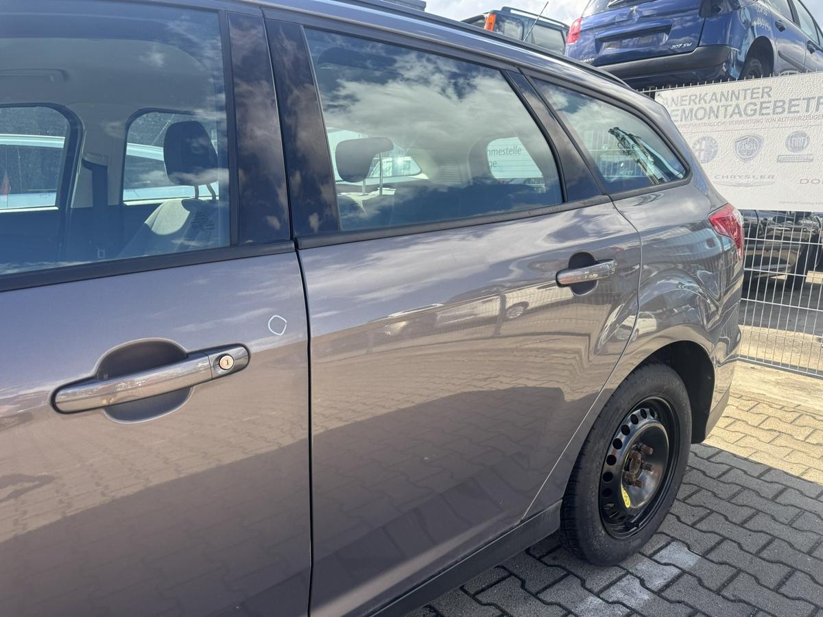 Ford Focus 3 original T&uuml;r hinten links Brisbane Braun Kombi Rohbau Bj.2012